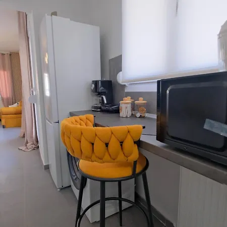 Apartament Ag Living Two *